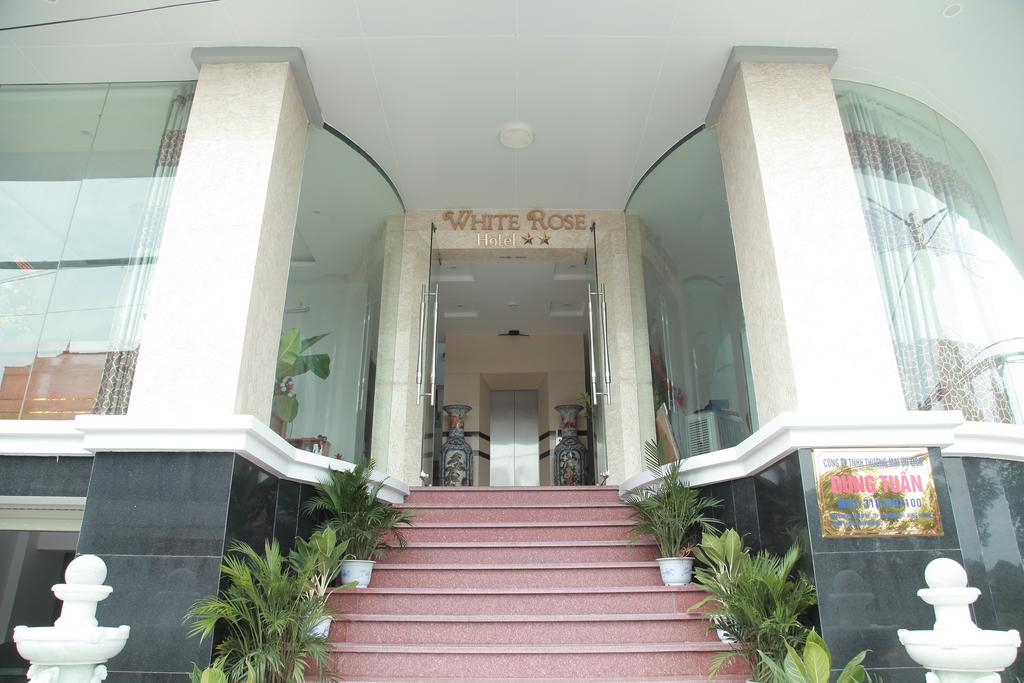 Khách sạn White Rose Quảng Bình Đồng Hới