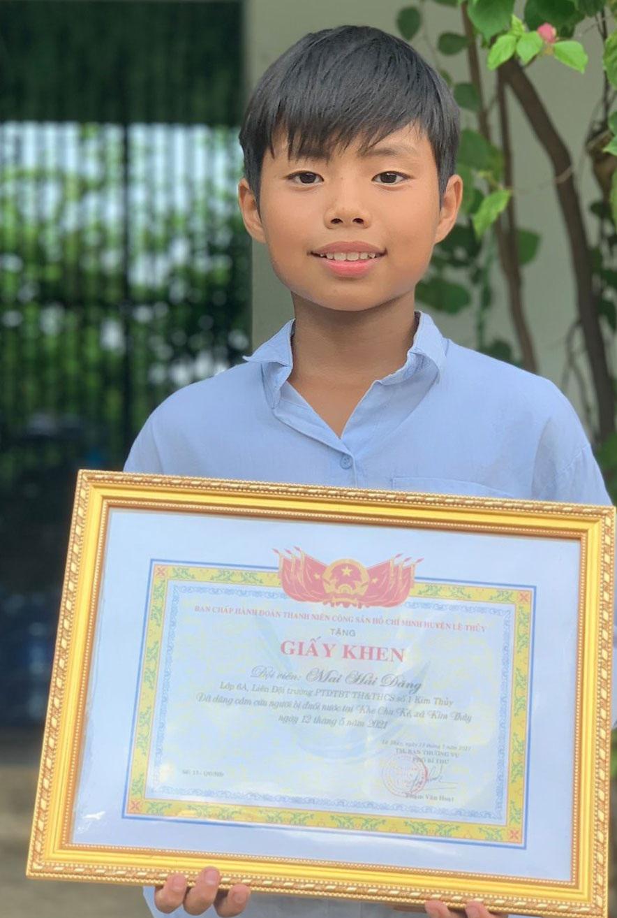 Cậu bé 12 tuổi ở Quảng Bình cứu thanh niên bị đuối nước