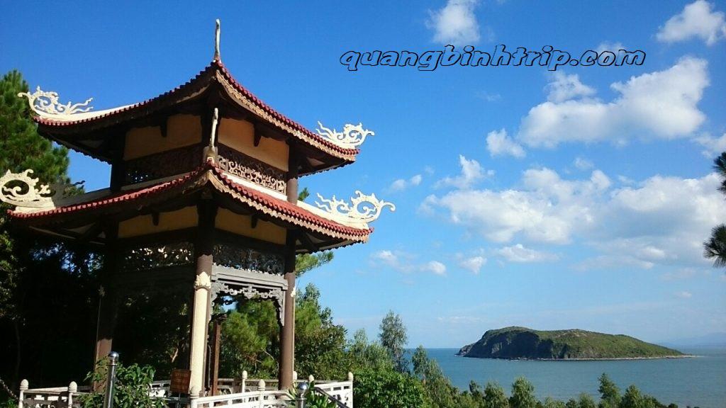 Vũng Chùa - Đảo Yến nơi an táng Đại tướng Võ Nguyên Giáp